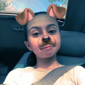 Meet your Posher, Leila